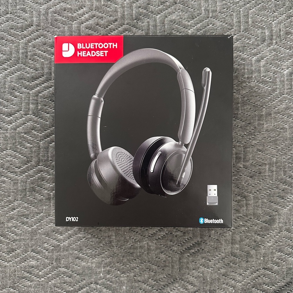 Headset with mic and keyboard